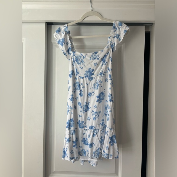 Hollister Tie-Back Flutter Sleeve Mini Dress - Blue White Floral Size S - Picture 3 of 5